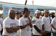 Ratusan Nelayan Tanjung Uma Gabung Relawan Asli Sayang Batam Dukung Ansar-Nyanyang & Amsakar-Li Claudia - JPNN.com