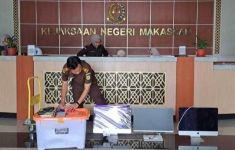 Usut Korupsi Dana Hibah, Kejari Makassar Geledah Kantor KONI & KORMI - JPNN.com