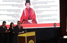 Hasto PDIP Sidang Doktor di UI, Megawati Sampai Ganjar Hadir - JPNN.com