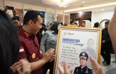 Silmy Karim: Immigration Lounge di Gresik Beri Kemudahan bagi WNA & WNI - JPNN.com