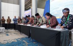 Kemenparekraf Kucurkan Bantuan untuk 24 Desa Wisata di 12 Provinsi - JPNN.com