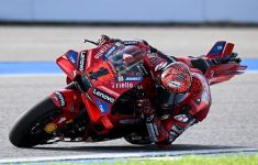 Hasil Kualifikasi MotoGP Thailand: Pecco Ukir Rekor, Marquez & Martin Kecelakaan - JPNN.com