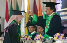 UMJ Luluskan 1.572 Mahasiswa, Rektor Ma'mun Ungkap Pertemuan Mendikdasmen & Presiden Prabowo - JPNN.com