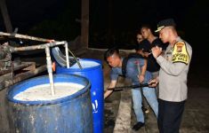 Warga Rejang Lebong Diminta Setop Produksi Tuak dan Arak - JPNN.com