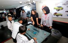 Dukung Kreativitas Anak, MMKSI Update Perangkat Lunak Wahana Mitsubishi di Kidzania - JPNN.com