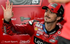 MotoGP 2024: Tidak Dapat Bantuan Rekan Setim, Francesco Bagnaia Tak Ambil Pusing - JPNN.com