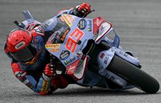 Practice MotoGP Malaysia: Martin Jatuh, Marquez Nyaris Masuk Neraka - JPNN.com