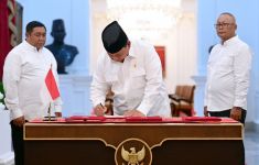 Prabowo Tandatangani Aturan yang Hapus Utang Petani, Nelayan, UMKM - JPNN.com