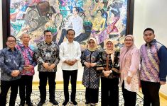 Jokowi Terima Manfaat Pensiun dan Tabungan Hari Tua dari TASPEN - JPNN.com