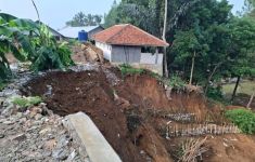 4 Santri Meninggal Tertimpa Tembok Ambruk di Pesantren Sukabumi - JPNN.com