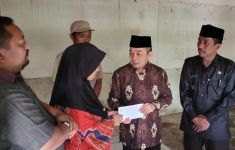 Jazuli Juwaini Kunjungi dan Berikan Bantuan untuk Keluarga Rouf - JPNN.com