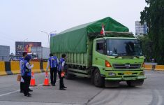 Kemenhub Diminta Lebih Bijak soal Pelarangan Truk Sumbu 3 di Hari Besar Keagamaan - JPNN.com