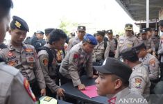 Heboh Insiden Carok Pendukung Cabup, Brimob Hingga Marinir Dikerahkan ke Sampang - JPNN.com