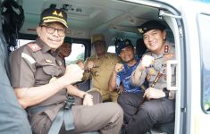 Pastikan Pilkada Berjalan Aman, Irjen Iqbal Patroli ke 4 Kabupaten - JPNN.com