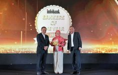 Tiga Direksi bank bjb Raih Penghargaan dari Infobank - JPNN.com