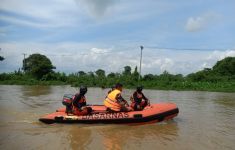 Perahu Getek Terbalik di Sungai Musi, Agus Suwito Hilang - JPNN.com