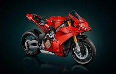 Set Lego Ducati Panigale V4 S Diklaim Menawarkan Seni Konstruksi Tinggi - JPNN.com