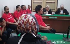 Hakim Vonis Deni Saputra Penjara Seumur Hidup - JPNN.com