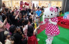 Sambut Liburan Natal, Ajak Anak Ikut Meet and Greet Hello Kitty - JPNN.com