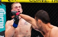 UFC 310 Penuh Kejutan, Duel Sengit Generasi Baru hingga Tumbangnya Mantan Juara - JPNN.com