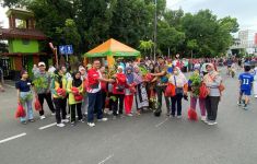 Dukung Ketahanan Pangan, Kementan Bagikan Ribuan Benih Buah di CFD Bekasi - JPNN.com