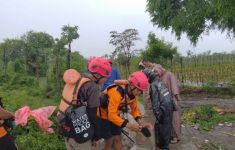 Siswa SD di Lombok Timur Hilang Terseret Arus Air Jaringan Irigasi - JPNN.com