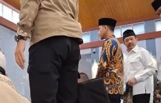 Respons Takmir Masjid soal Viral Paspampres Usir Jemaah saat Gibran Jumatan di Semarang - JPNN.com