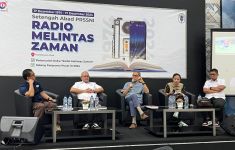 50 Tahun, PRSSNI Luncurkan Buku Radio Melintas Zaman - JPNN.com