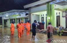 Banjir Bandang Menerjang Sejumlah Desa pada 2 Kecamatan di Bondowoso - JPNN.com