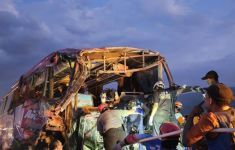 Bus Rombongan SMP Bogor Kecelakaan di Tol Pandaan-Malang, 4 Orang Tewas - JPNN.com