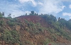 Gunung Garu Sukabumi Longsor, Puluhan KK Mengungsi - JPNN.com