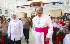 Khofifah Ajak Masyarakat Jadikan Natal Momentum Tebar Cinta Kasih - JPNN.com