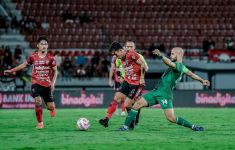 Bali United Vs Persebaya: 2 Gol Kilat Meremukkan Pemuncak Klasemen - JPNN.com