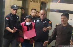 Ada Uang Rp 21 Miliar di Rumah Eks Ketua PN Surabaya - JPNN.com