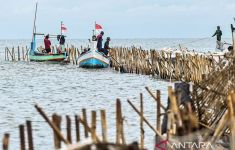 Kepada Nusron Wahid, Sertifikat HGB-SHM di Kawasan Pagar Laut Kenapa Bisa Terbit? - JPNN.com