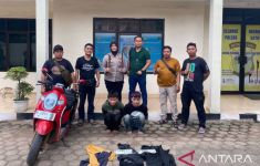 2 Begal Ini Sadis Banget, Kakek 60 Tahun di Bekasi Dibacok, Motornya Dirampas - JPNN.com