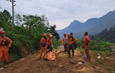 Korban Jiwa Longsor di Pekalongan Bertambah Jadi 25 Orang - JPNN.com