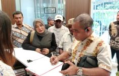 Agustinus Tenau Mengadukan Penyelenggara Pemilu Maybrat kepada DKPP - JPNN.com