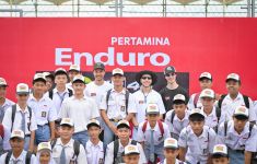 Pertamina Enduro Bawa VR46 Riders Academy Tempa Pembalap Muda Indonesia - JPNN.com