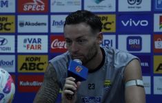 Menjelang Laga Persib vs PSM, Marc Klok Singgung Peran Bobotoh - JPNN.com