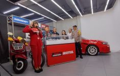 Selamat! Pemenang Subaru Impreza Kebut Hadiah Motul Direbut Konsumen Asal Jakarta - JPNN.com