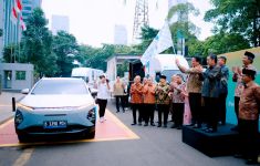 Transformasi Hijau, BSI Luncurkan Mobil Operasional Listrik dan Digital Carbon Tracking - JPNN.com