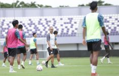 Live Streaming Persita Vs Persik, Laga Krusial di Stadion Baru - JPNN.com