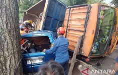 Truk Terguling & Menimpa Minibus di Palabuhanratu, Empat Orang Tewas - JPNN.com