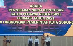 259 CPNS Formasi 2021 Terima SK, Bernhard Rondowunu Beri Pesan Begini - JPNN.com