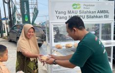 Karyawan Pegadaian Gelar Program Mengetuk Pintu Langit - JPNN.com