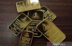 Harga Emas Antam Merosot Hari Ini, jadi Sebegini - JPNN.com