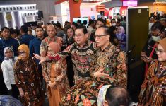 Kunjungi Booth MPR di Pameran Kampung Hukum, Ini Kata Ketua Mahkamah Agung - JPNN.com