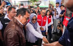 Tegas! Pertamina Patra Niaga, Kemendag & Bareskrim Polri Segel SPBU Curang di Sukabumi - JPNN.com