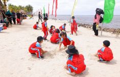 Keseruan PIKnik Anak-Anak TK An Najam di PIK2, Naik Odong-Odong hingga ke Pantai Pasir Putih - JPNN.com